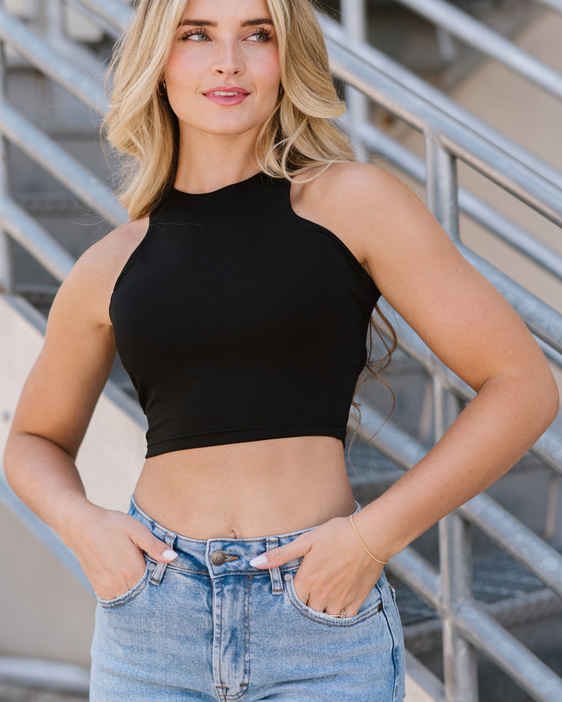 BEAUTIFUL I AM Cropped Round Neck Sleeveless Tank Top Shirt